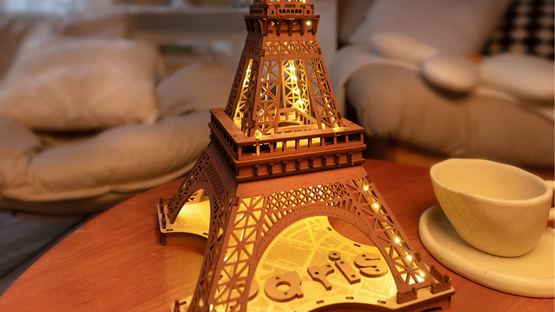 Modelbau des Eiffelturms, perfekt für gemeinsame Aktivitäten!